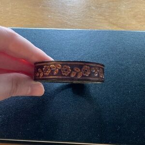 💜 Bracelet en cuir